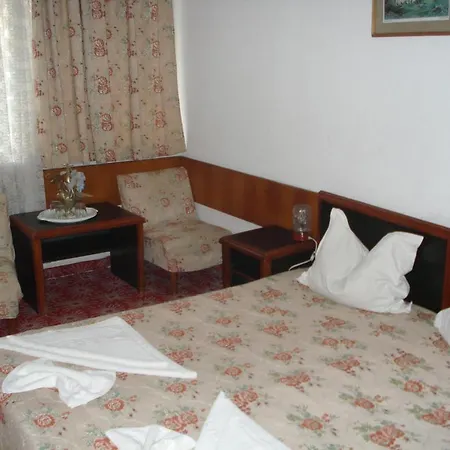 Hotel Tosca 2*